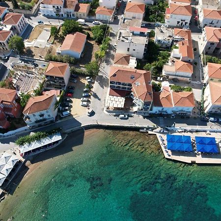 Hotel Miramare Pylos Extérieur photo