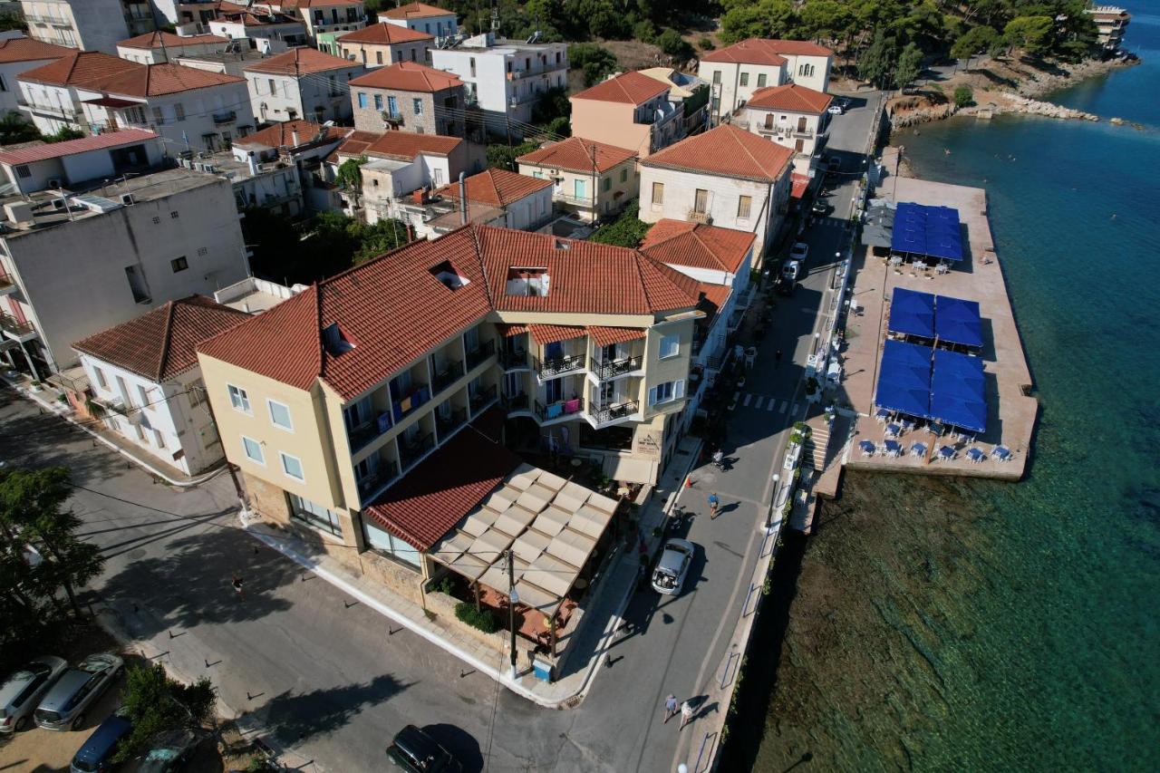 Hotel Miramare Pylos Extérieur photo