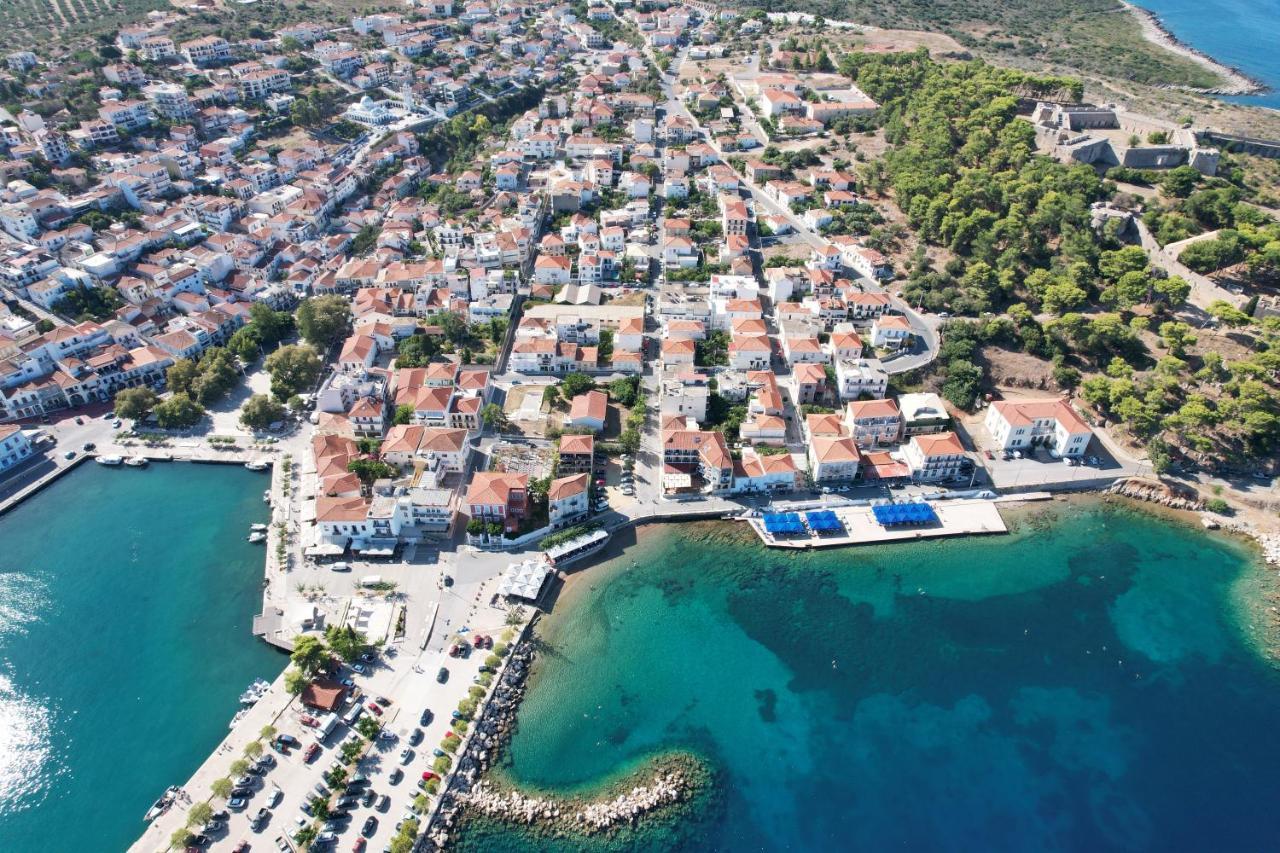 Hotel Miramare Pylos Extérieur photo