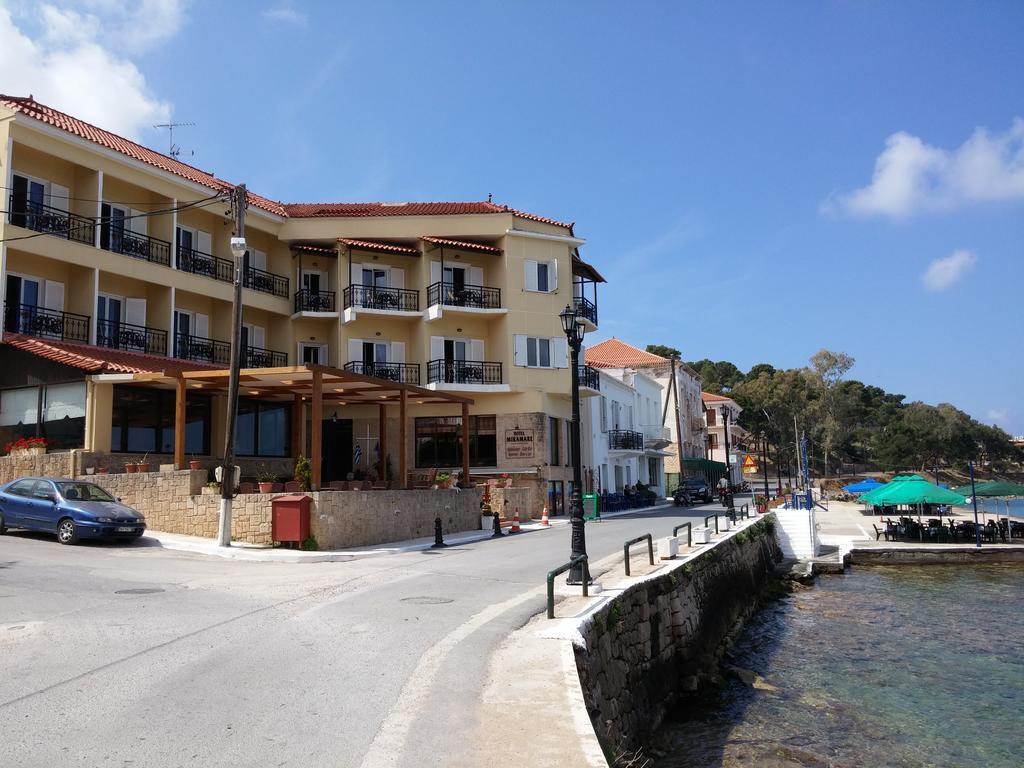 Hotel Miramare Pylos Extérieur photo