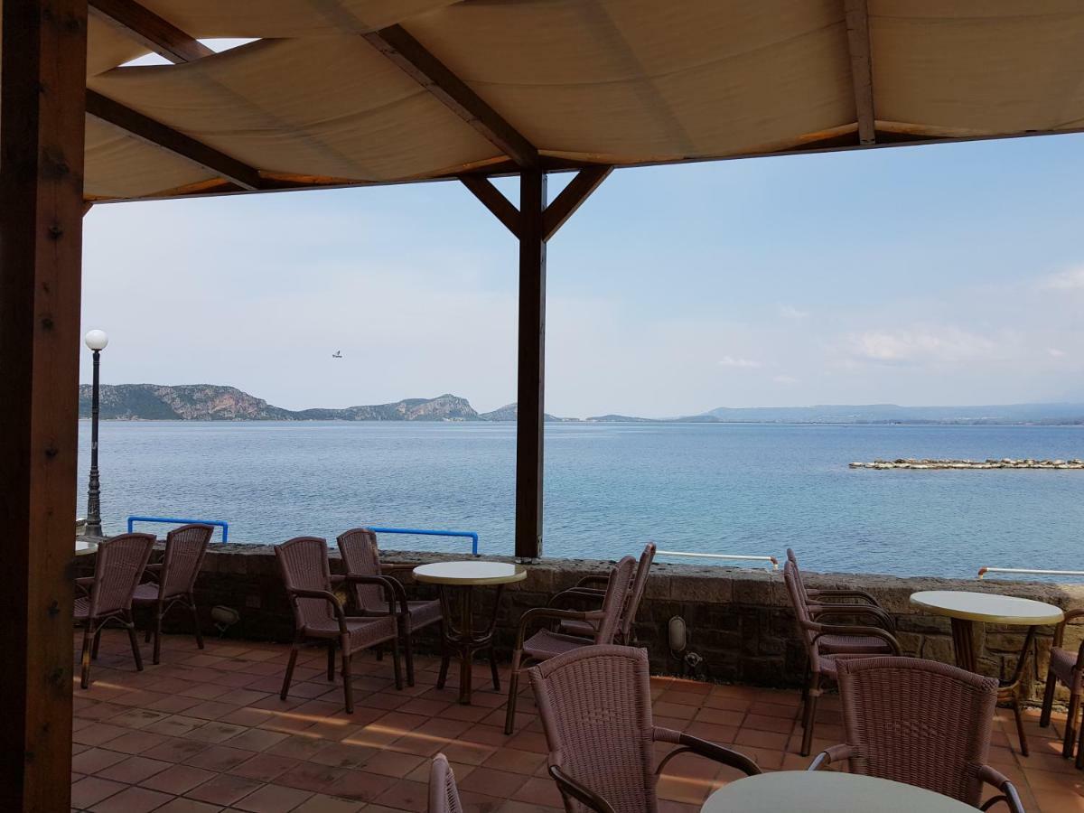 Hotel Miramare Pylos Extérieur photo