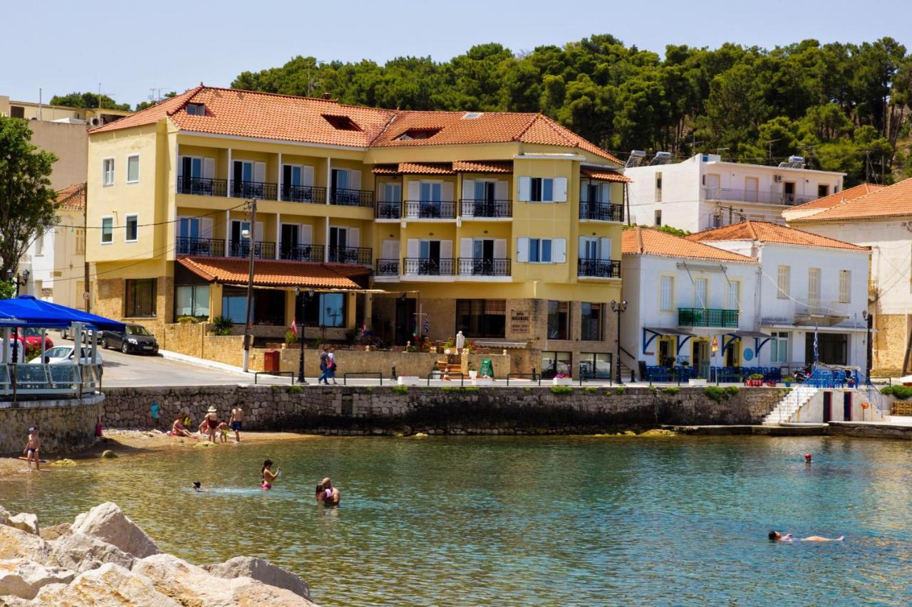 Hotel Miramare Pylos Extérieur photo